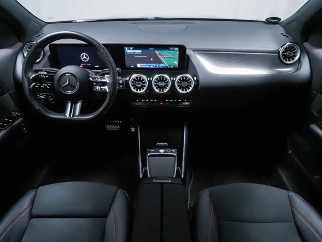 Mercedes-Benz GLA 200 AMG Line Premium