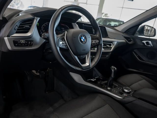 BMW 116 116i Advantage pakket Sedan
