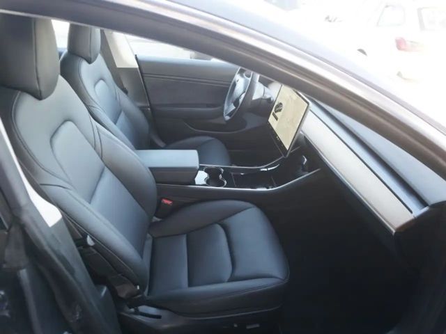 Tesla Model 3 AWD Long Range