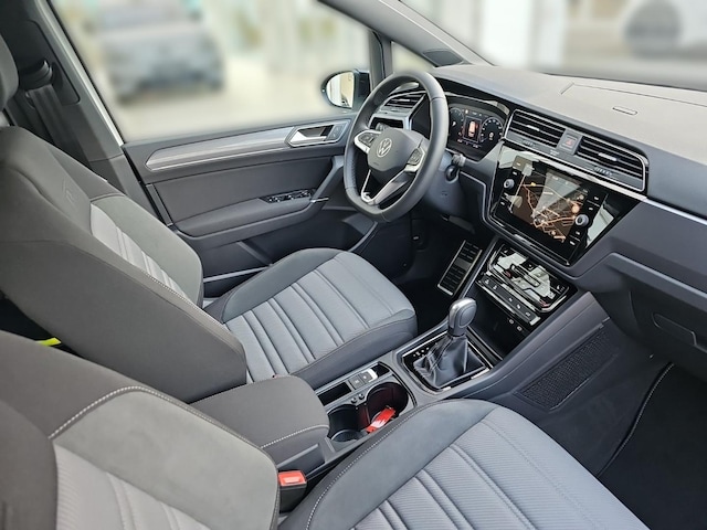 Volkswagen Touran 1.5 TSI DSG Style