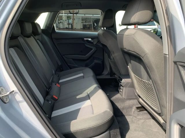 Audi A3 30 TFSI Sedan Sportback