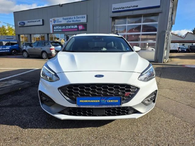 Ford Focus ST Line Wagon