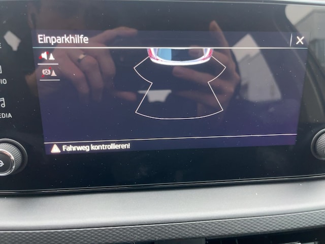 Skoda Kamiq Kamiq Essence 1,0 TSI AHK SHZ FSE PDC SpurH