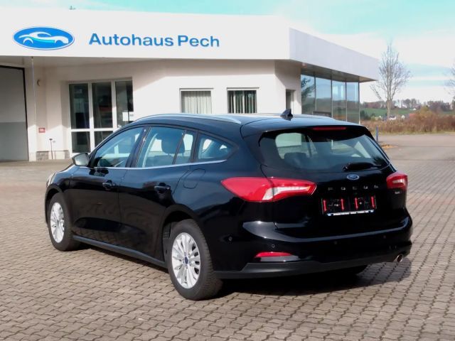 Ford Focus Titanium Wagon