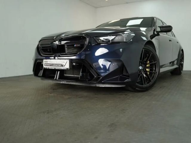 BMW M5 Sedan