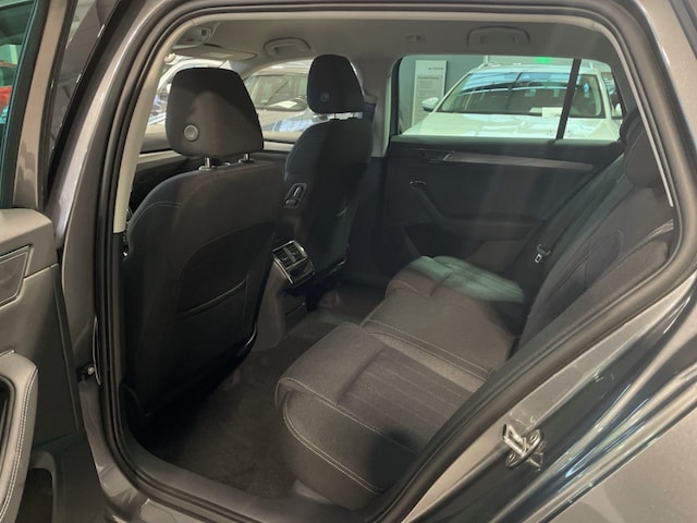 Skoda Superb 2.0 TDI Combi Style Style