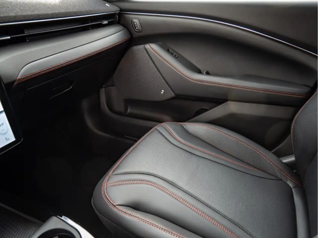 Ford Mustang Mach-E AWD