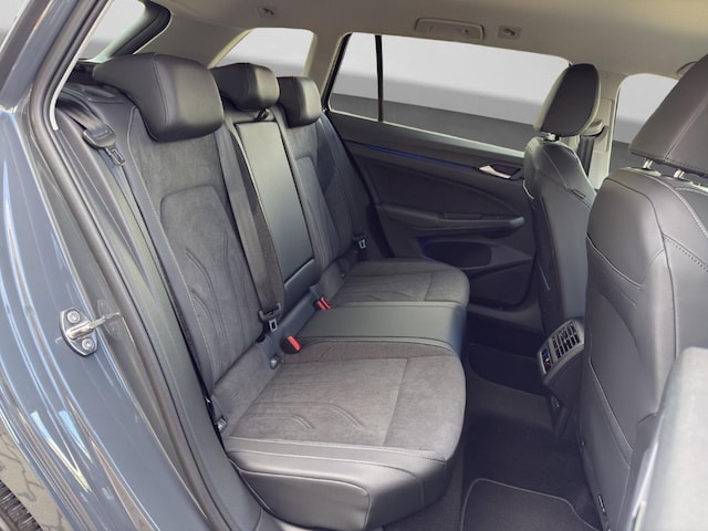 Volkswagen Golf 1.5 TSI Life Variant