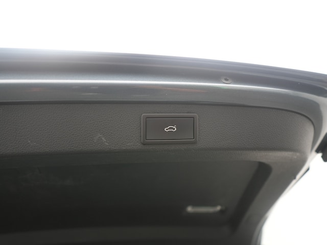 Skoda Superb Ambition Combi iV