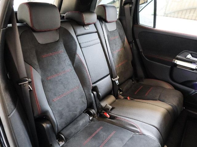 Mercedes-Benz GLB 180 