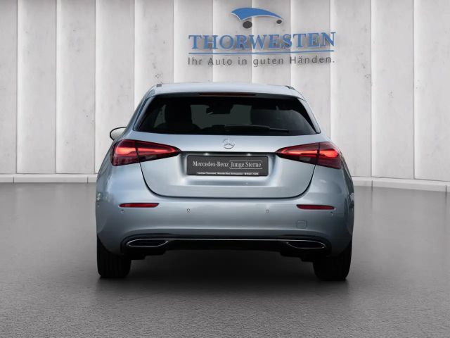 Mercedes-Benz A 180 Hatchback Progressive