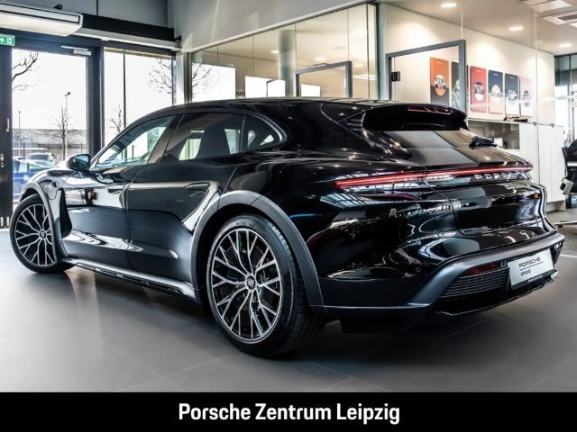 Porsche Taycan 4 Cross Turismo