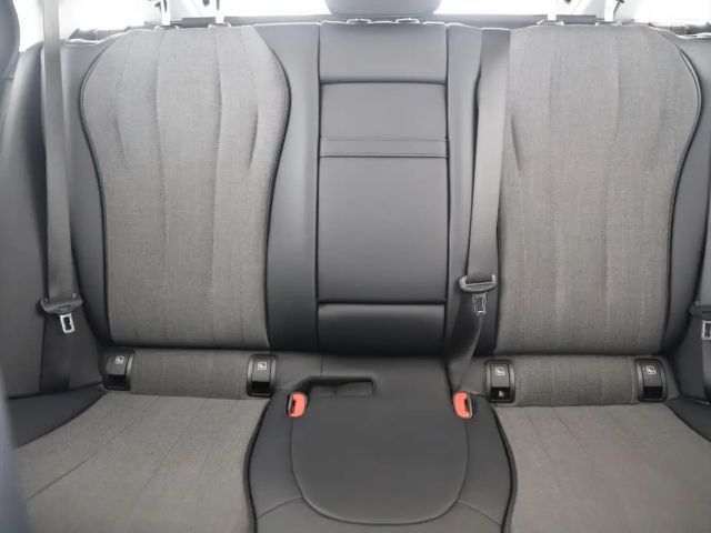 Mercedes-Benz E 200 AVANTGARDE Estate