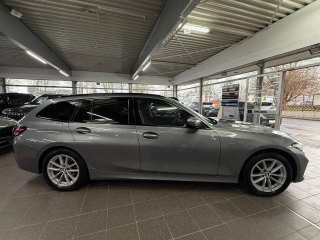 BMW 320 320d Touring xDrive