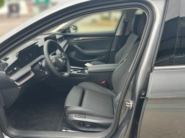 Skoda Superb Combi iV