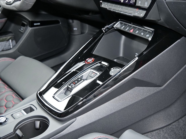 Audi RS3 Quattro S-Tronic Sedan