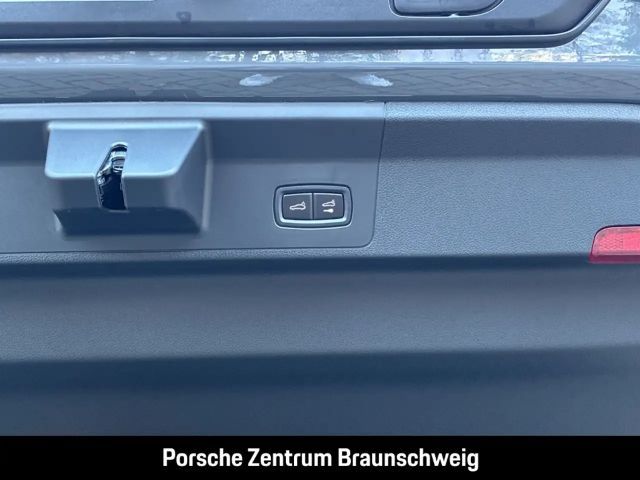 Porsche Panamera 4 E-Hybrid