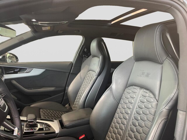 Audi RS4 Avant Quattro