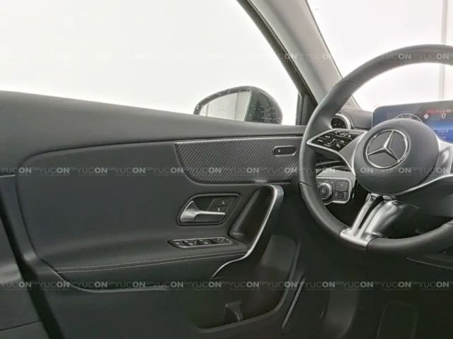 Mercedes-Benz A 180 LENKRADHEIZUNG LED HP USB PAKET