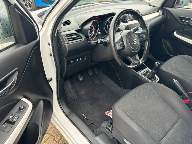 Suzuki Swift Club Hybrid