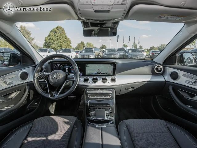 Mercedes-Benz E 220 4MATIC E 220 d Estate