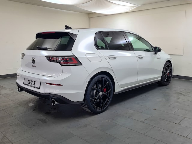 Volkswagen Golf 2 0 l TSI ACC SpurW KAM W-Paket