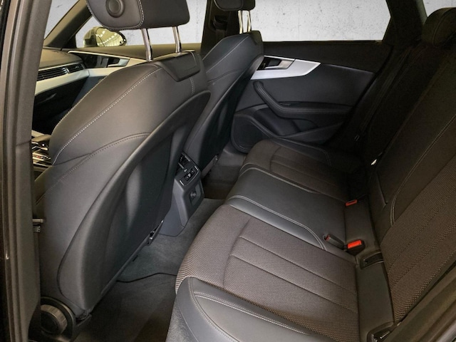 Audi A4 40 TFSI Avant S-Line S-Tronic