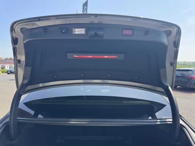 Mercedes-Benz C 300 4MATIC AVANTGARDE Sedan