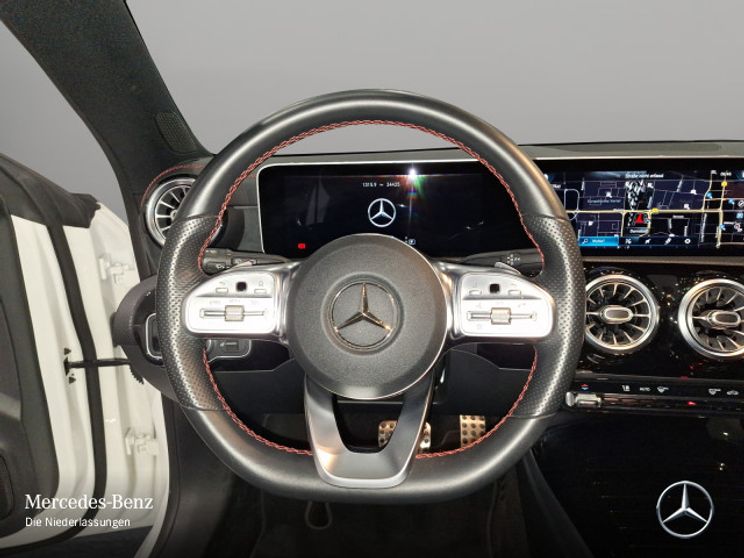 Mercedes-Benz CLA 200 Shooting Brake