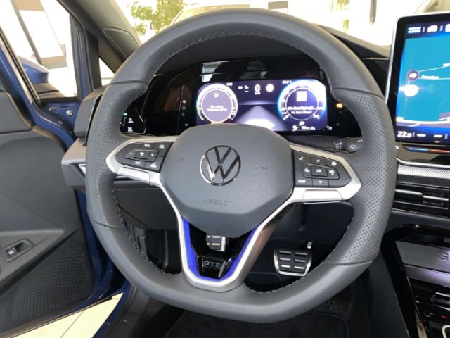 Volkswagen Golf 1.5 eTSI DSG Golf VIII