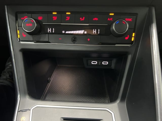 Volkswagen Polo 1.5 TSI DSG Highline R-Line