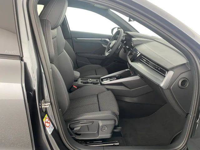 Audi A3 45 TFSI Hybride S-Line Sedan