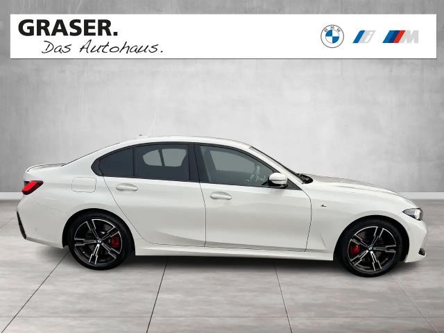 BMW 320 320i M-Sport Sedan