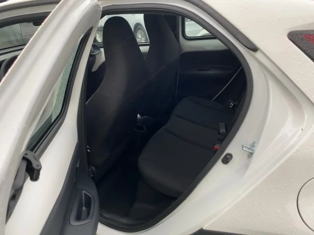 Toyota Aygo X 1.0 VVT-i Play