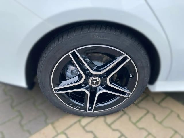 Mercedes-Benz CLA 200 AMG Line Coupé