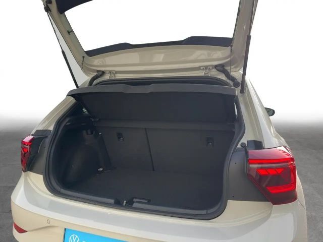 Volkswagen Polo 1.0 TSI DSG R-Line