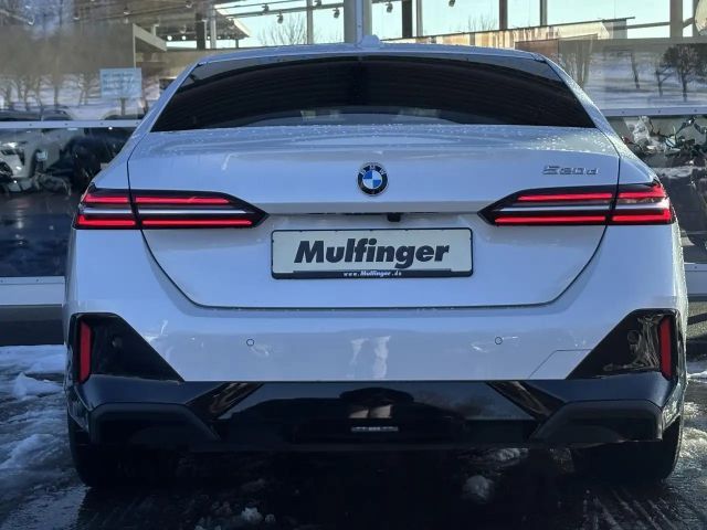 BMW 520 520d M-Sport Sedan