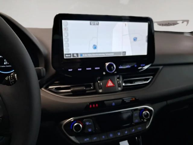 Hyundai i30 Advantage Hybrid