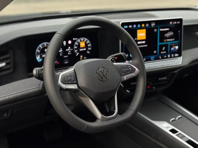 Volkswagen Passat 1.5 eTSI DSG Variant