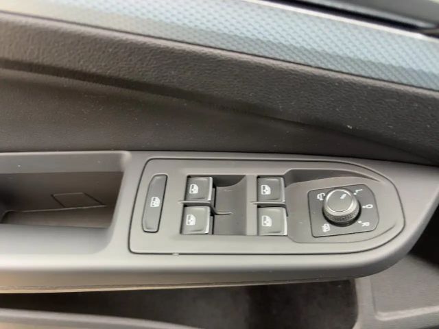 Volkswagen Golf 1.5 TSI Golf VIII