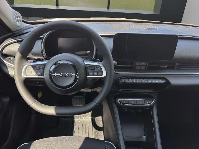 Fiat 600e Hybrid mHEV 145 6-Gang eDCT