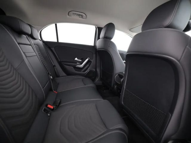 Mercedes-Benz A 180 A 180 d Hatchback