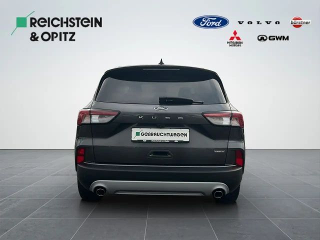 Ford Kuga AWD Hybrid Titanium