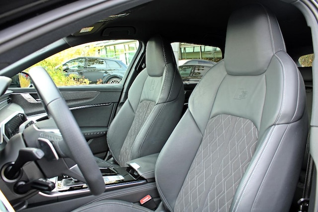 Audi S6 Avant Quattro