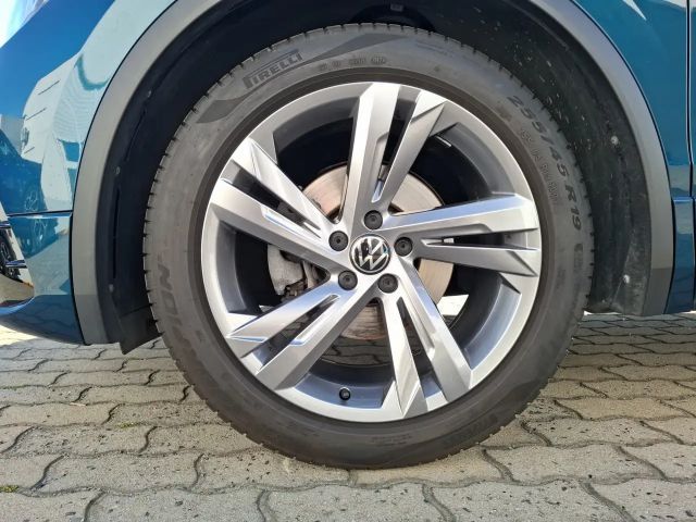 Volkswagen Tiguan DSG R-Line