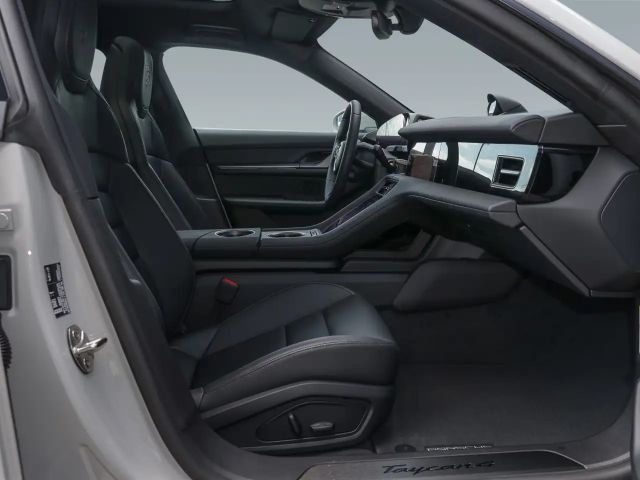 Porsche Taycan 4 Cross Turismo