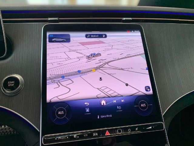 Mercedes-Benz EQE 300 Sedan