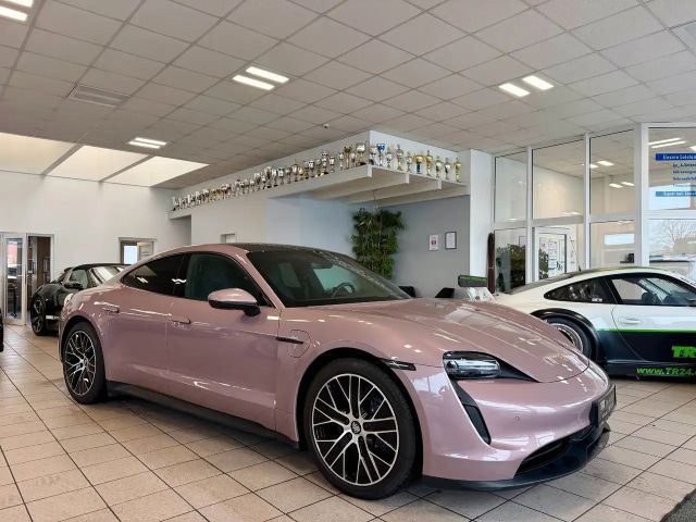 Porsche Taycan Panorama/Keyless/75 JahrePaket/APPROVED