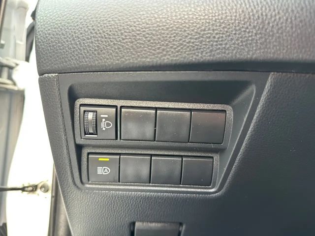 Toyota Yaris Active Hatchback Hybride