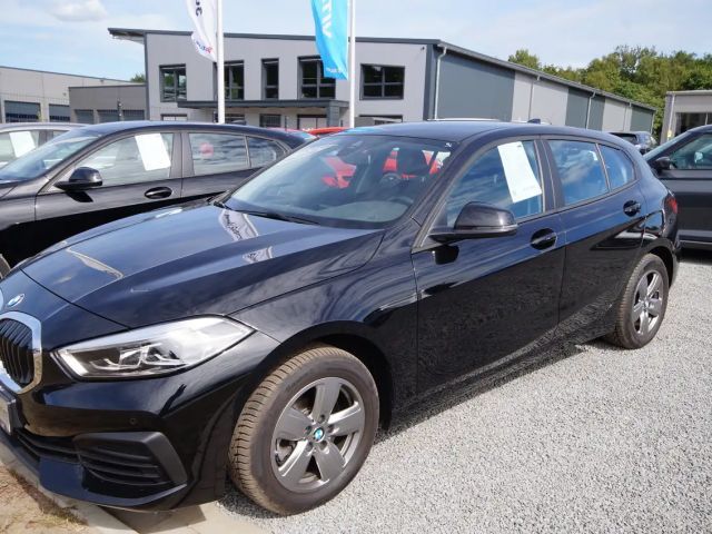 BMW 118 118i Advantage pakket Sedan